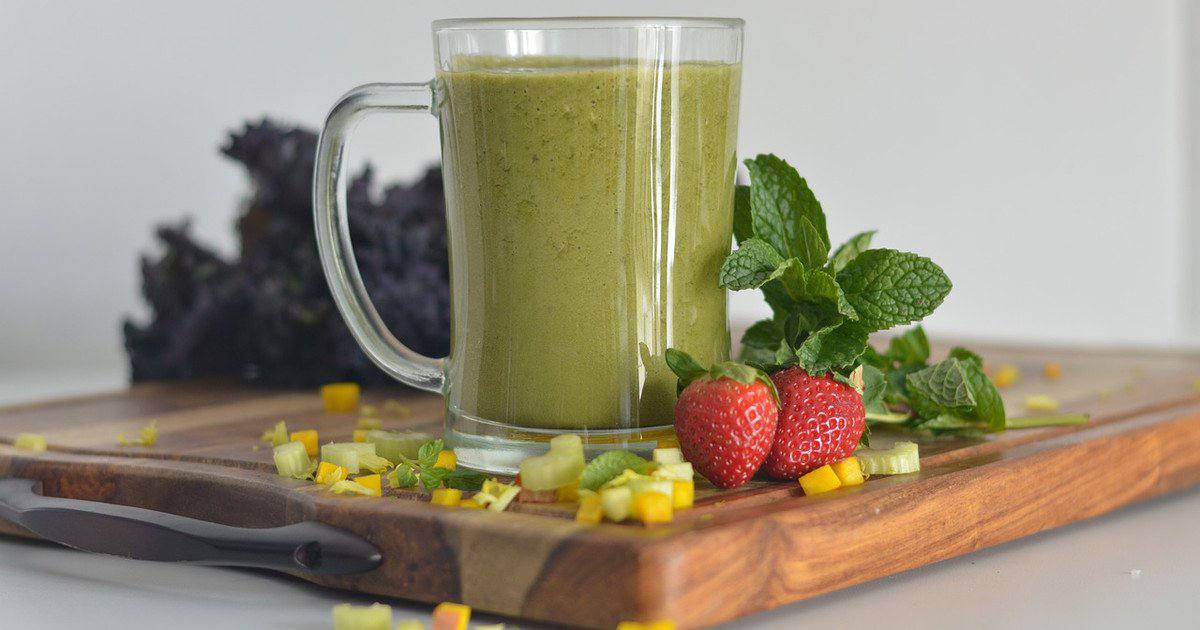 Pravila za jutranji smoothie – kako narediti napitek bolj zdrav